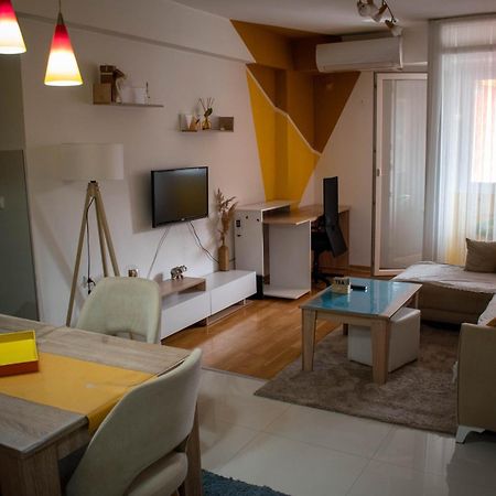 B&M Apartment Μπίτολα Εξωτερικό φωτογραφία